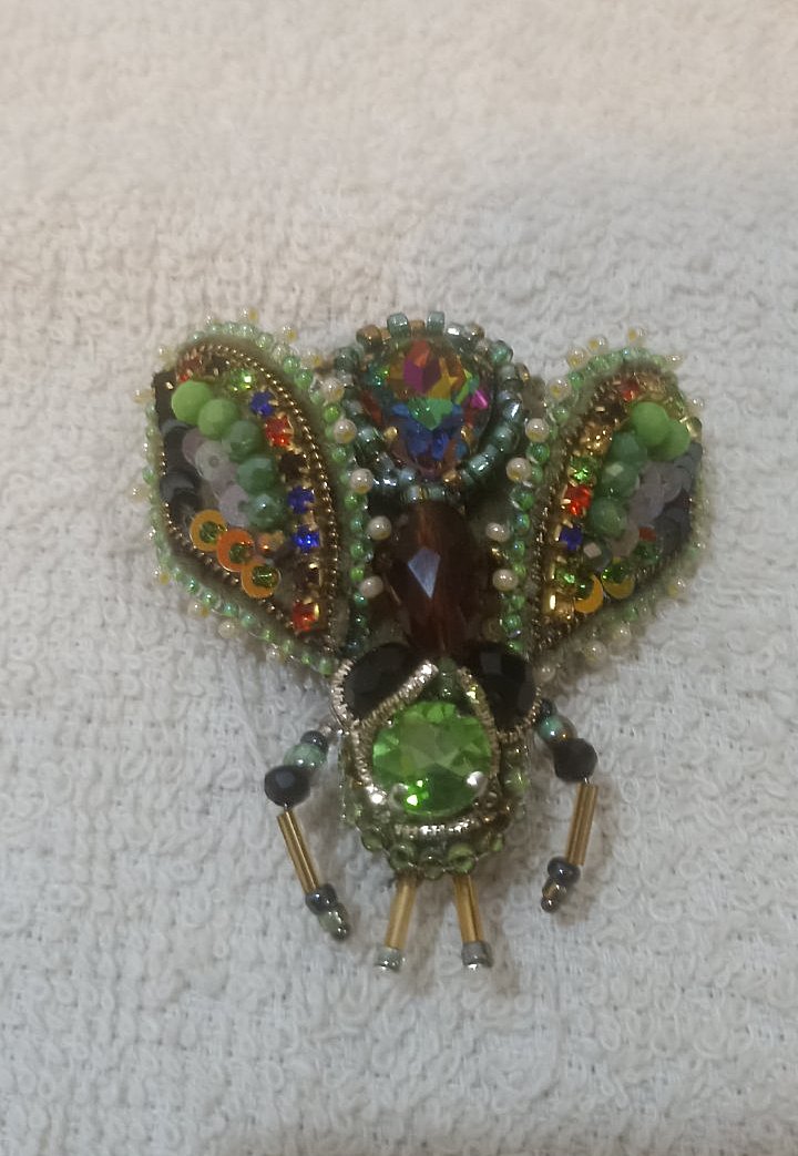 Broșă „Gândac” 12