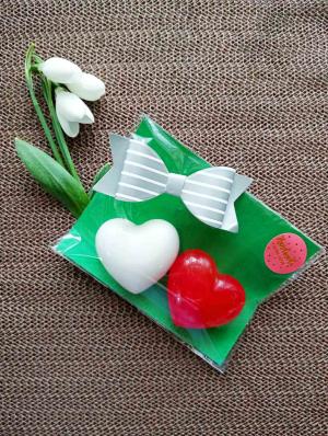 Mărțișor din două inimi